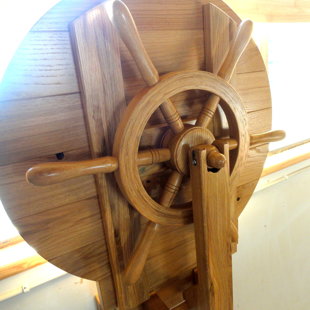 Galds pirtij, kura izveidota senā kuģī