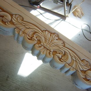 Kokgriezums. Roku darbs. Autors Jānis Šporns